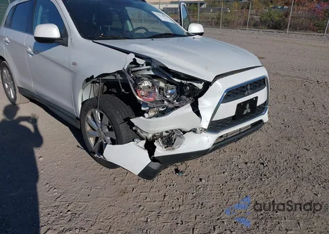 2015 Mitsubishi Outlander Sport Se z USA, uszkodzony, nr VIN 4A4AR4AUXFE015175